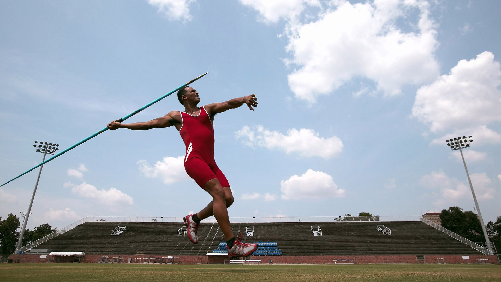 乐鱼体育APP官方下载-美国选手阿莱克西刷新个人最佳纪录，阿莱克西亚图片