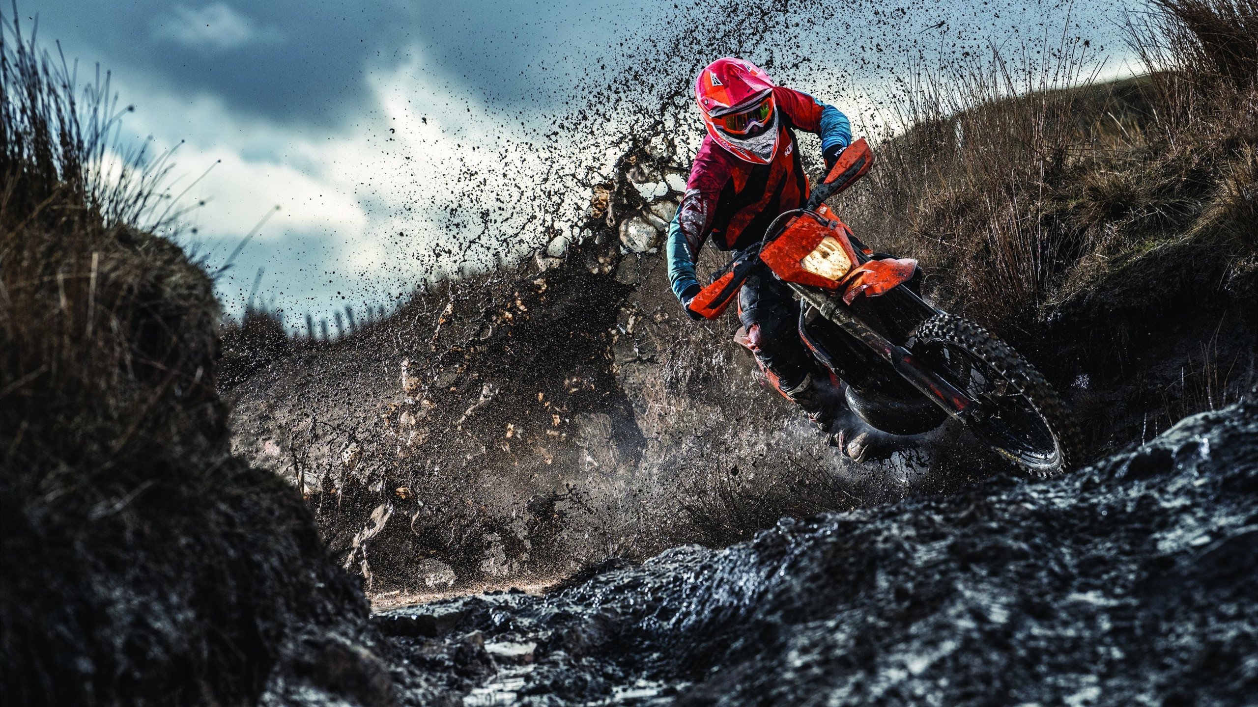 世界青少年滑水锦标赛亚洲代表队夺金，全国滑水冠军